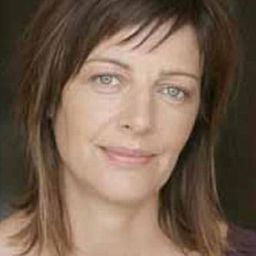 Fiona Corke 飾演 Det. Coote