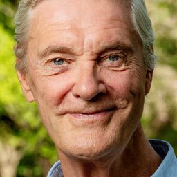 克拉斯·曼森 飾演 