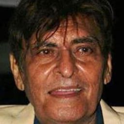 Sudhir - 友敵難分演員 飾演Inspector Shinde