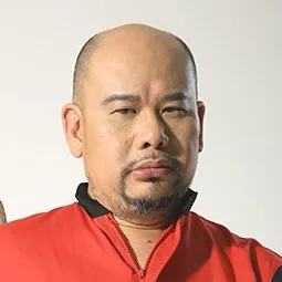 利沙華 - 無間道 III：終極無間演員 飾演Stereo Shop Owner