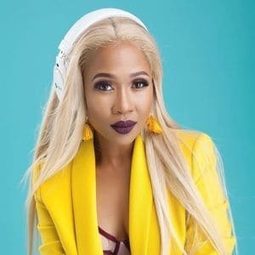 迪納歐·瑞娜卡 飾演 Joy