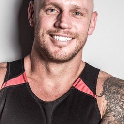 Paul de Gelder 飾演 Self