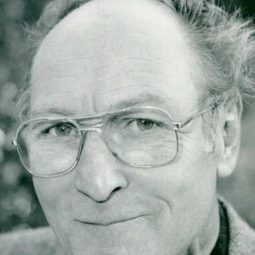 Derek Royle 飾演 Lawford