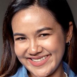 Thatchaya Supathanyasatit 飾演 Thong Yib