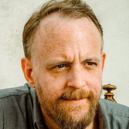 Pat Mahoney 飾演 Self