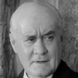 C.V. France 飾演 Lord Edgware