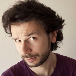 Paolo Cioni 飾演 Landrulli