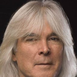 Cliff Williams 飾演 Self - Bass