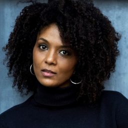 Liliana Mele 飾演 seconda ragazza