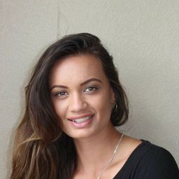 RickyLee Waipuka-Russell 飾演 Chardonnay