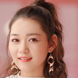 段奧娟 飾演 Yu Xin