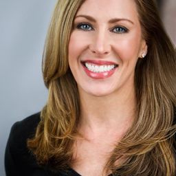 Marla Aaron Wapner 飾演 Reporter