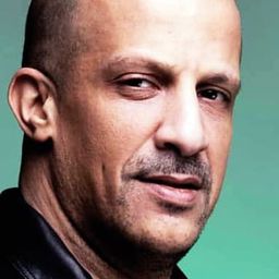 Rim'k 飾演 L'arabe chez Woo