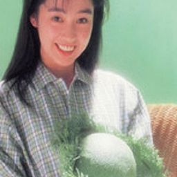 Sanae Horikawa 飾演 