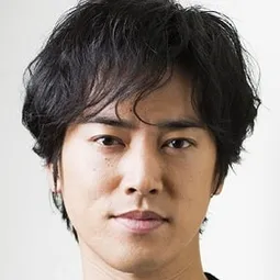 桐谷健太 - 火花演員 飾演Kamiya