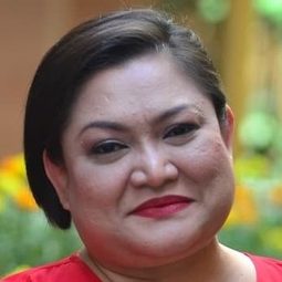 阿蒂巴·諾 - 辣死你媽演員 飾演Kak Nor