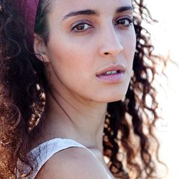 阿斯特麗德·梅洛尼 飾演 Diana