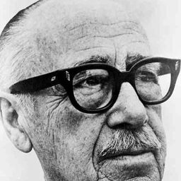 Hal K. Dawson 飾演 Mr. Marks