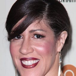 Rain Pryor 飾演 Self