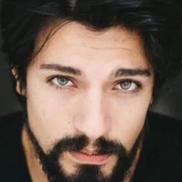 Andrea Bellacicco - 岸邊露伴一動也不動 懺悔室演員 飾演Lorenzo