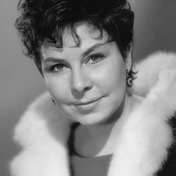 Christa Ludwig 飾演 The Old Lady