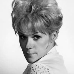 Tammy Grimes - Backstreet Justice演員 飾演Mrs. Finnegan