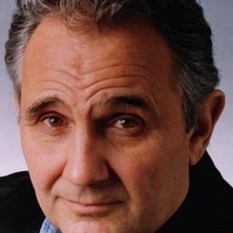 Ralph Peduto 飾演 Ralph