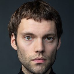 Haraldur Ari Stefánsson 飾演 Stefán