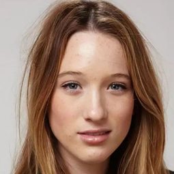 蘇菲·蘿威 - 嬰兒轉孕站演員 飾演Allison