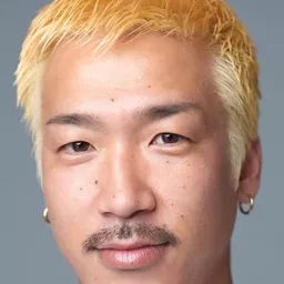 Uekiya Satoshi 飾演 