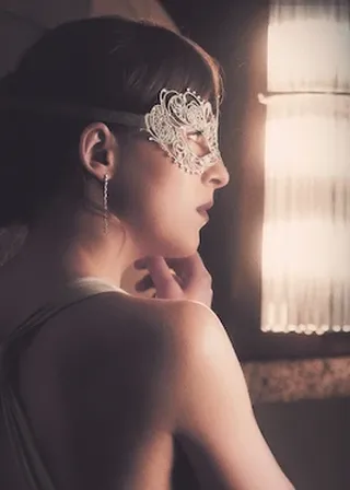 格雷的五十道陰影：束縛 海報