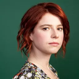 潔西伯克利 飾演 Rosalyn Wilder