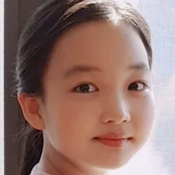 Choi Yu-ri 飾演 Young Ean