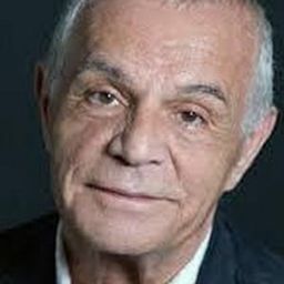 Gigi Angelillo 飾演 Aurelio