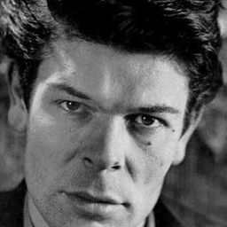 Roger Blin 飾演 Romain