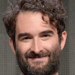 傑伊·杜普拉斯 - 曼森家族假期演員 飾演Nick