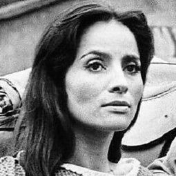 Pilar Pellicer - The She Wolf's Orgy演員 飾演Gloria