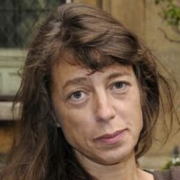 Kate Barry 飾演 Self (archive footage) (uncredited)