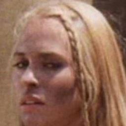 Marie Louise Sinclair - The Reluctant Virgin演員 飾演Anna