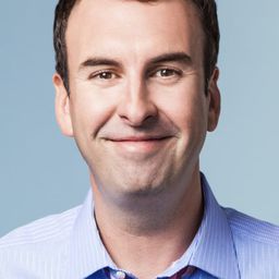 Matt Braunger - 哈萌小鎮演員 飾演Self