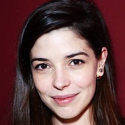 Héloïse Godet 飾演 Josette