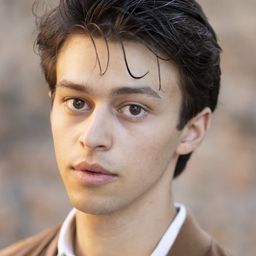 Samuele Teneggi 飾演 Riccardo Mortara