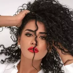 Nancy Salah 飾演 ميرفت