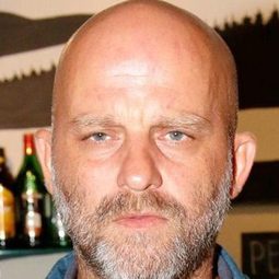 Hynek Čermák 飾演 (voice)