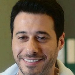 Ahmed El Saadany - 花花公子奇案演員 飾演Hassan