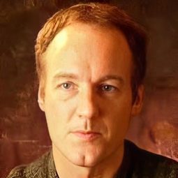 龍比意 - 血染淑女編劇