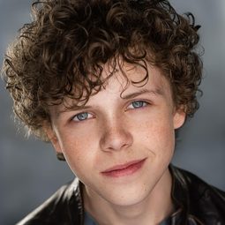 Colin O'Brien - 旺卡演員 飾演Young Willy Wonka