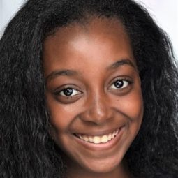 薩裏斯-安奇·哈托 - 午夜幫演員 飾演Sally