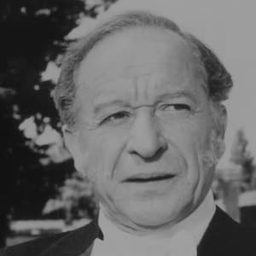 Pancho Córdova 飾演 Juan's Father