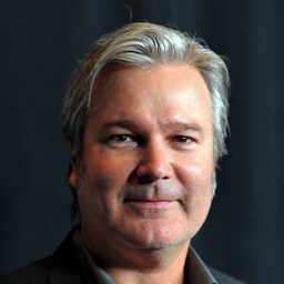 高爾·華賓斯基 飾演 Self